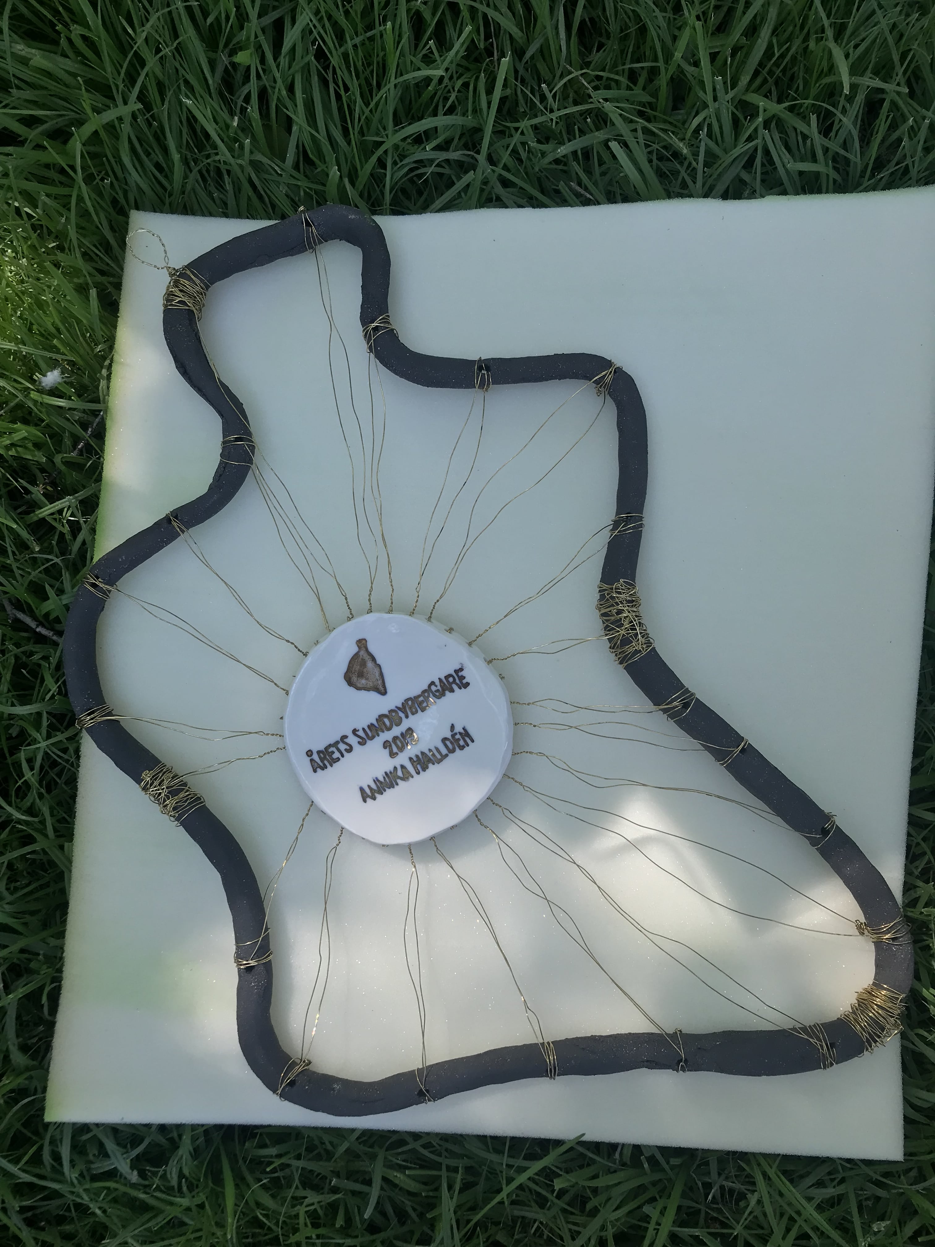 abstract, ceramic prize made for sundbybergs commune